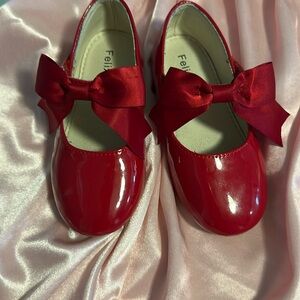 Red patent leather girls dress shoes